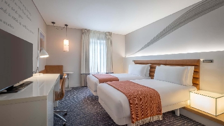 Morrison Hotel Superior Twin Room